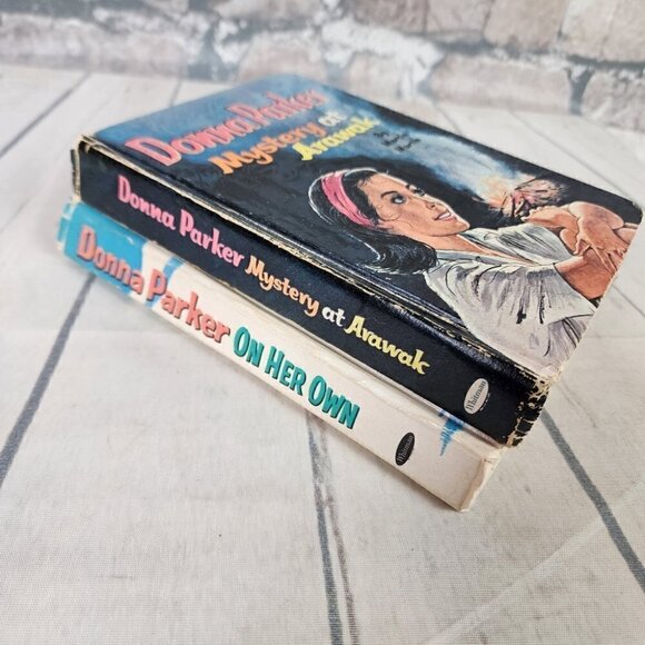Vintage 50s Donna Parker Hardcover Novels Set of 2 Mystery at Arawak On Her Own - Picture 4 of 15